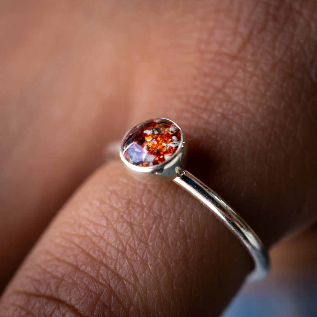 Ashes Ring - Round Stone