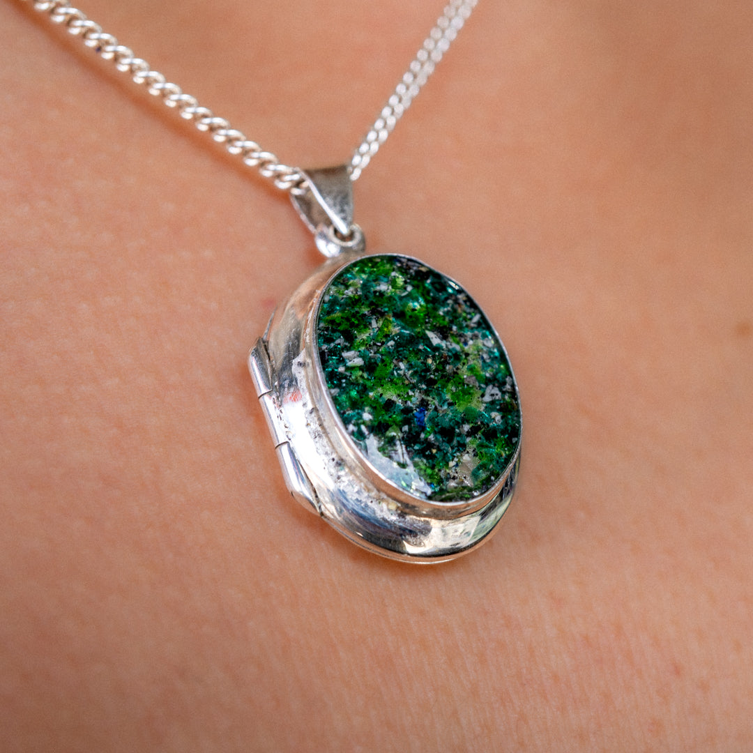 Ashes to glass locket pendant