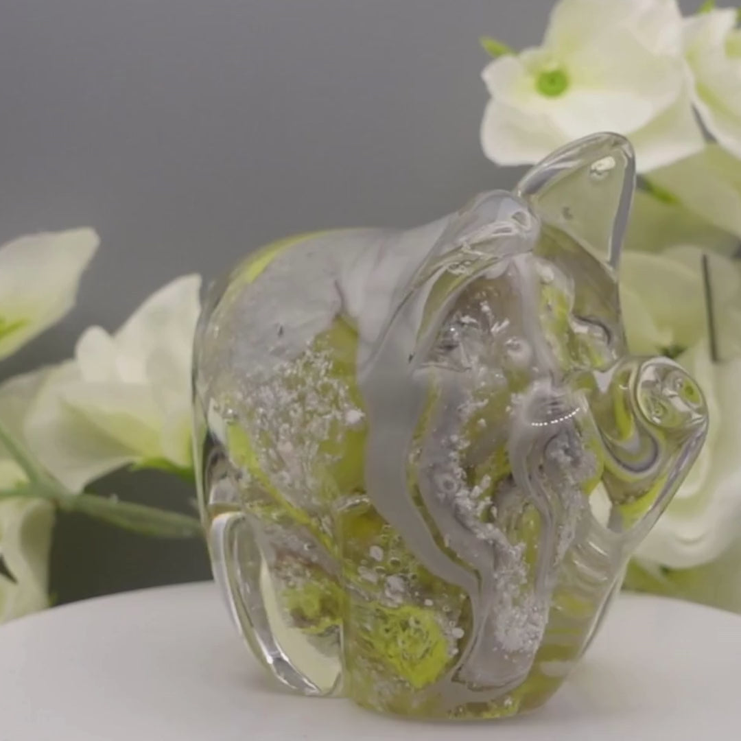 Ashes to glass pig
