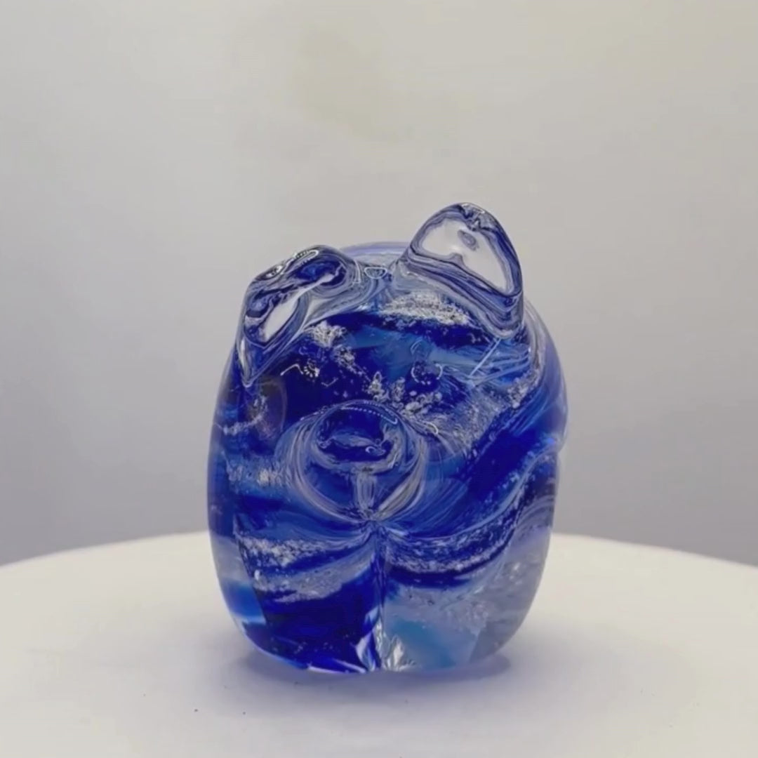Ashes to glass pig