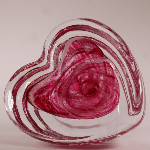 Cremation ashes into step heart paperweight